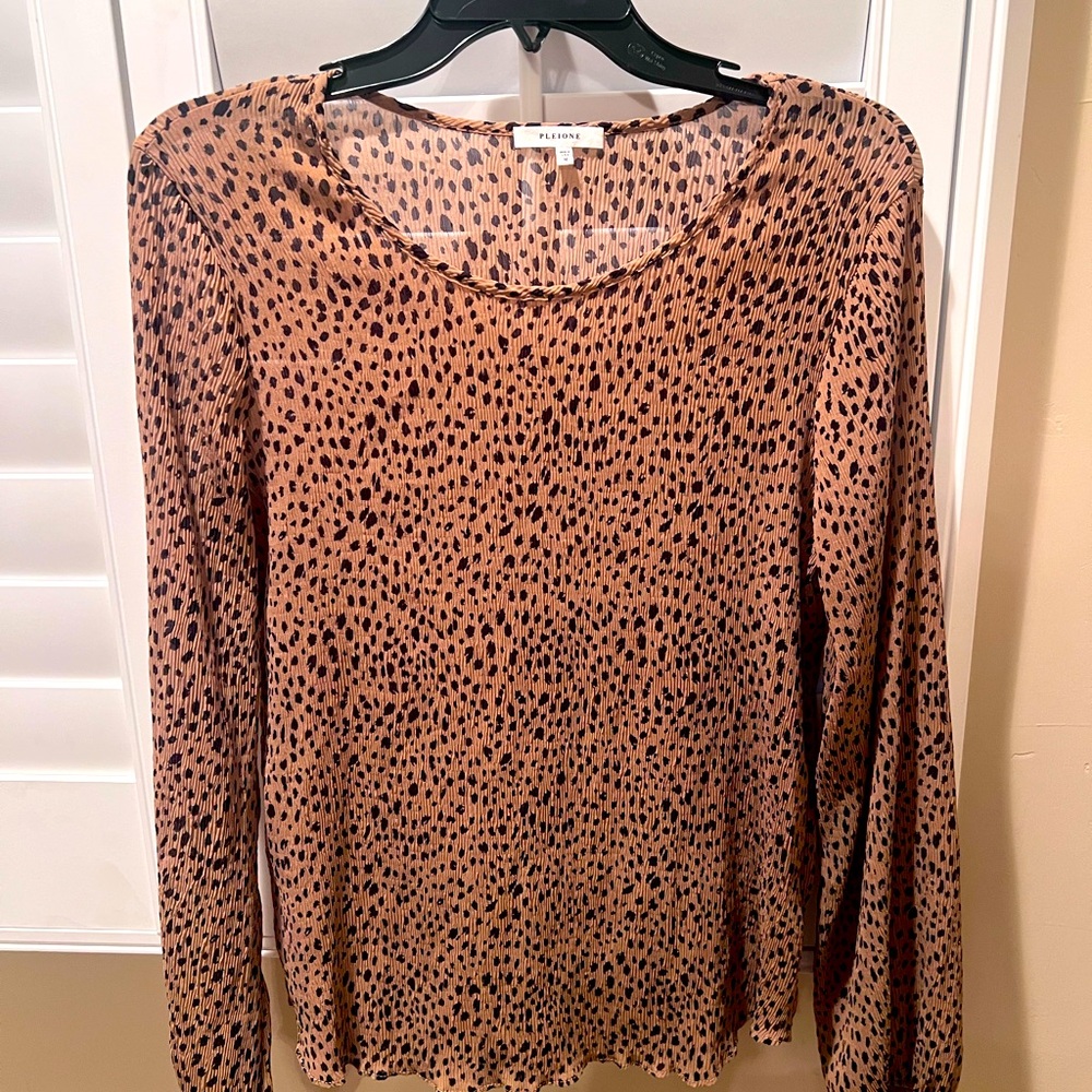 Pleione Brown Leopard Print Women's Top size medium